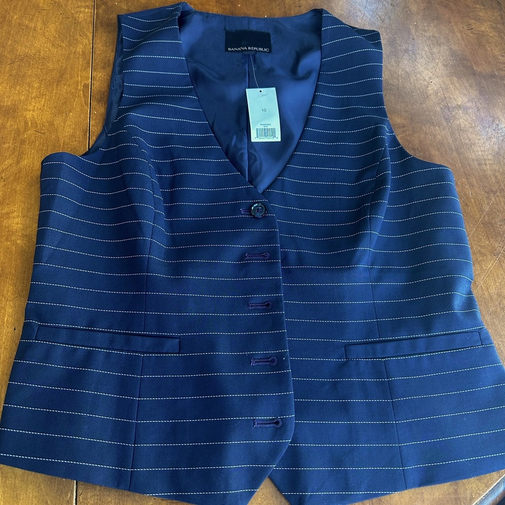 NWT Size 8 Banana Republic Dark Navy Blue Vest (looks way too bright in pic)